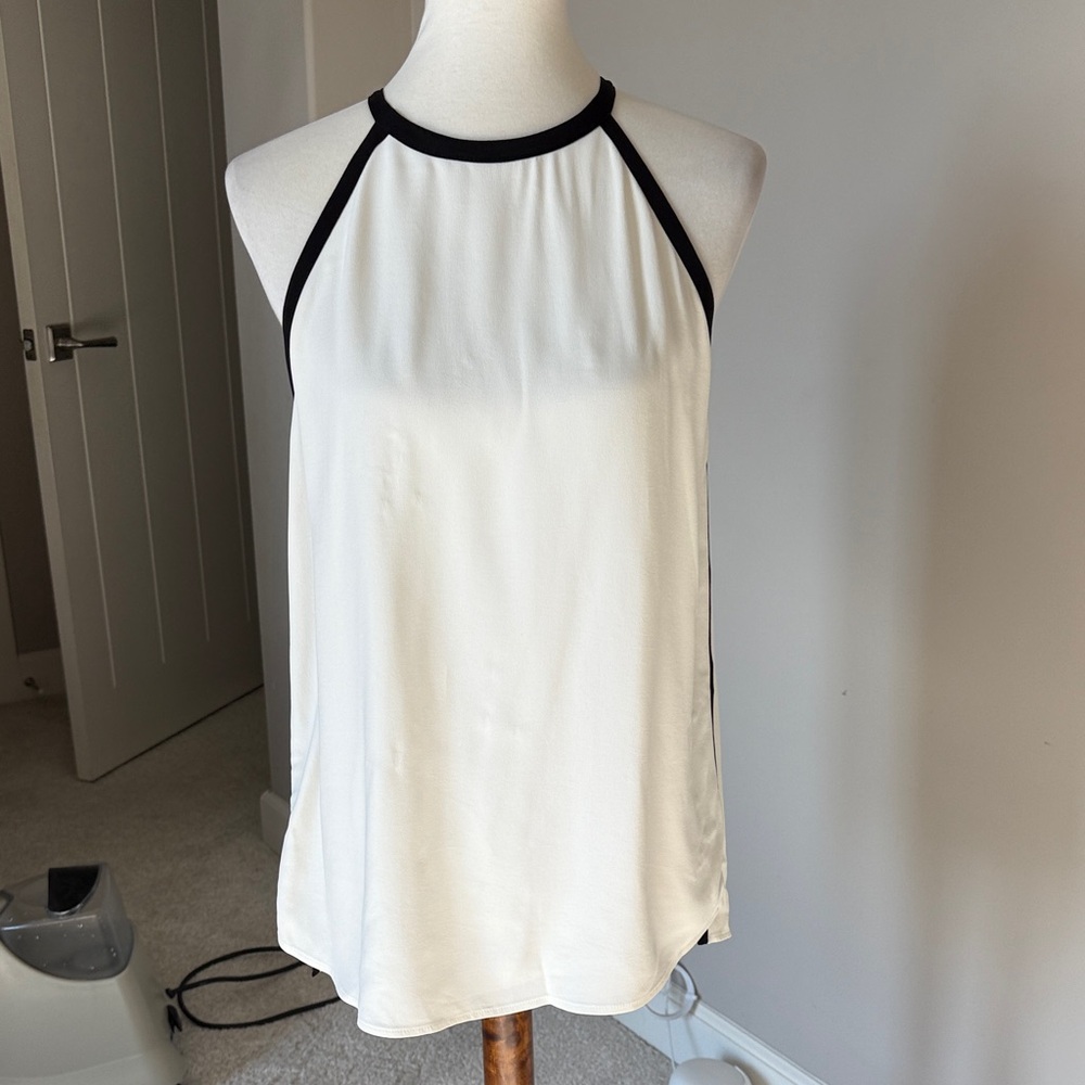 Zara Women's White and Black Halter Top